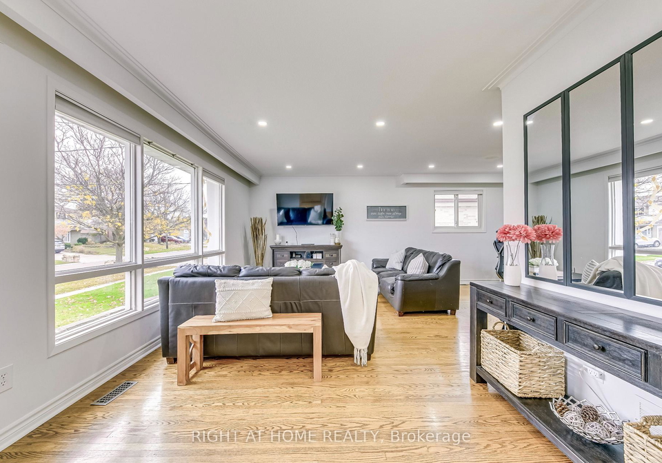 16-dawson-crescent-halton-hills-ontario-w12259372