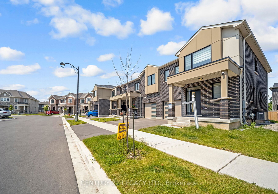 1742-thames-circle-milton-ontario-w12259443