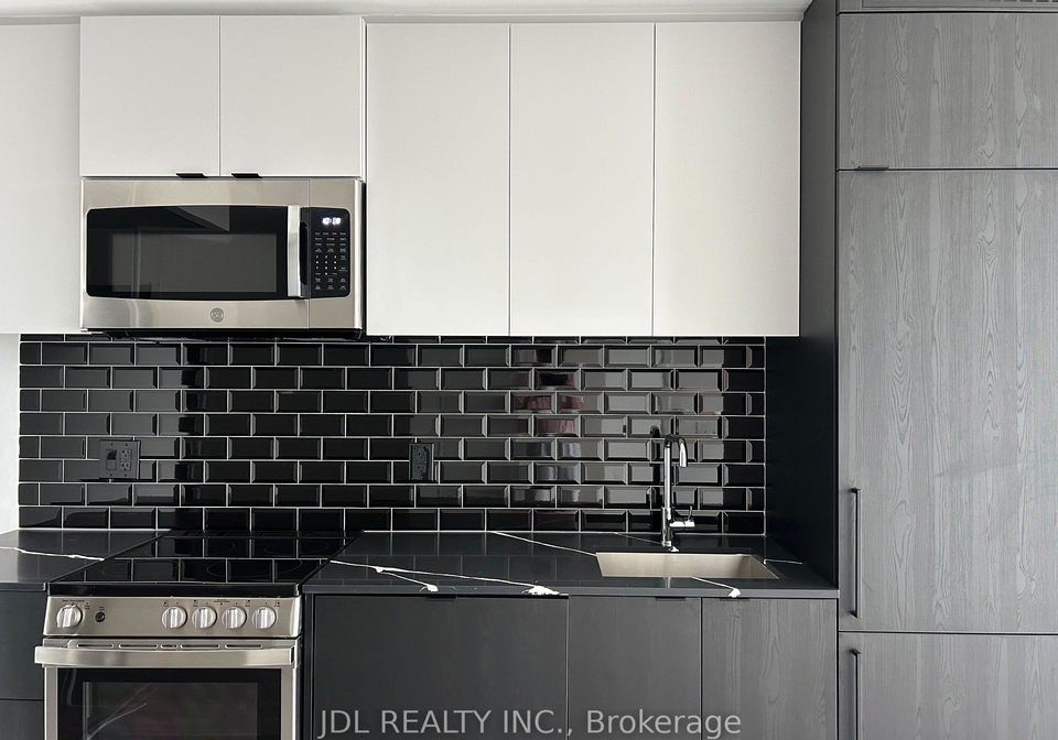 285-dufferin-street-toronto-ontario-w12259501