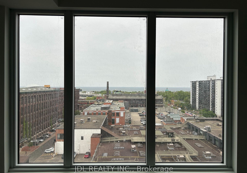 285-dufferin-street-toronto-ontario-w12259501