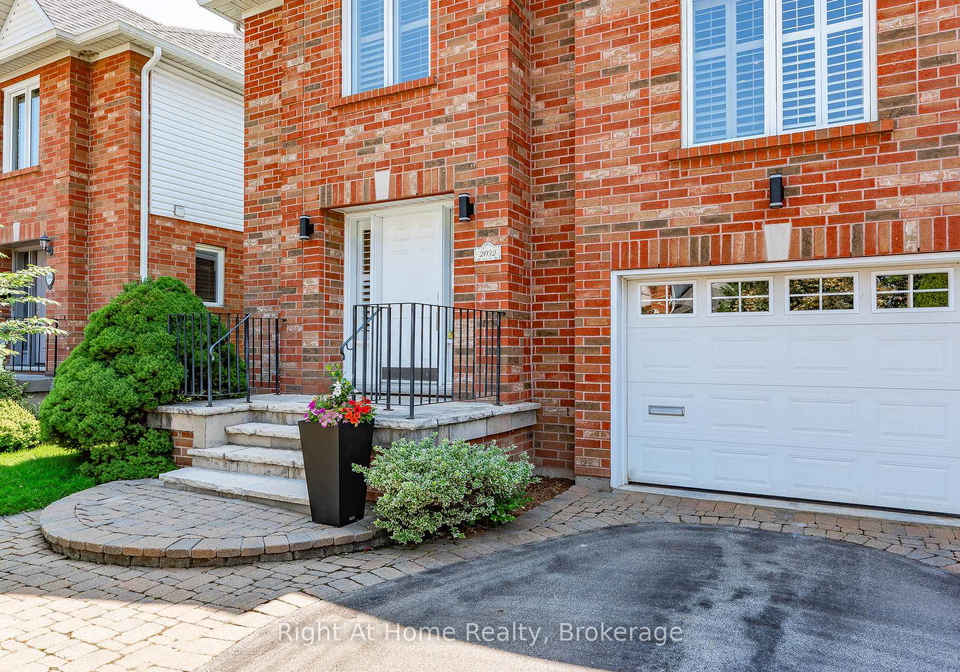 2032-grovetree-lane-burlington-ontario-w12259685