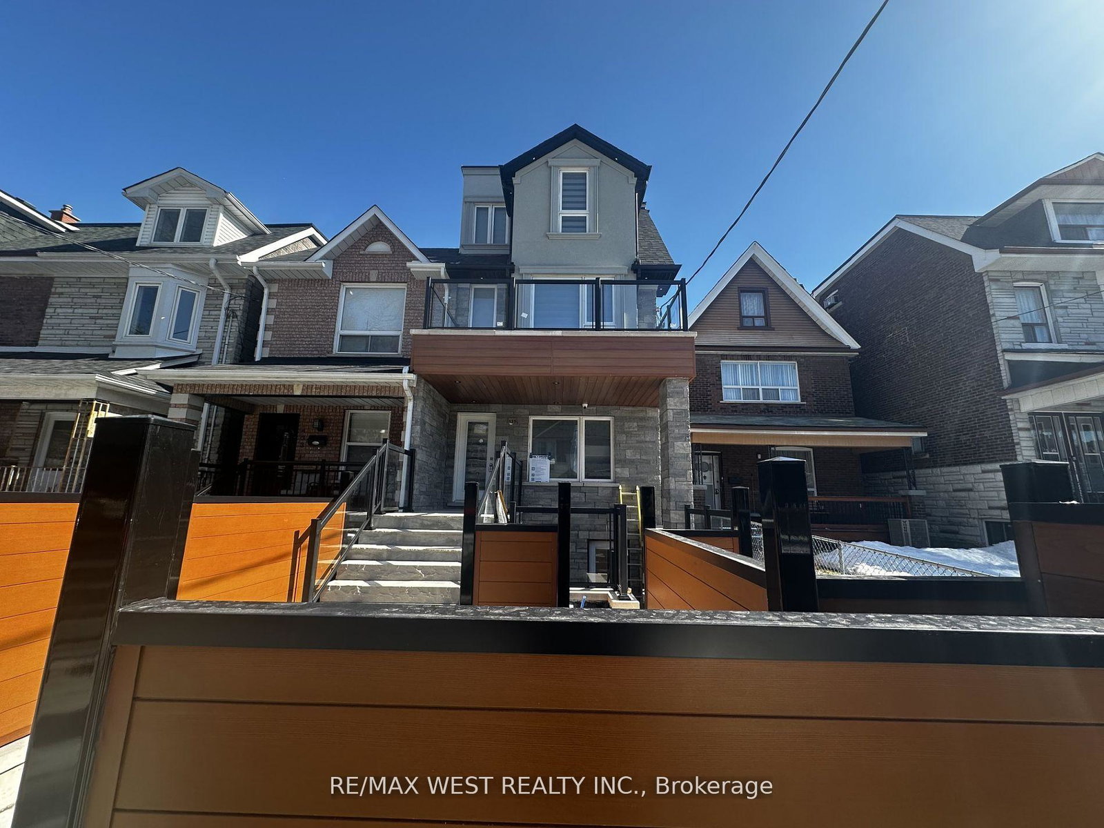 431-concord-avenue-toronto-ontario-w12260112