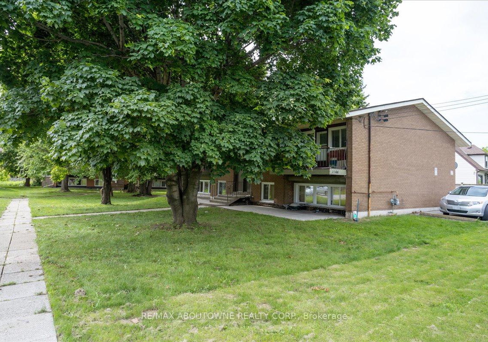 2344-queensway-drive-burlington-ontario-w12260160