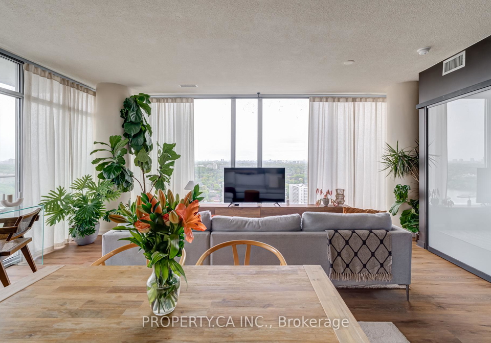 105-the-queensway-toronto-ontario-w12260164