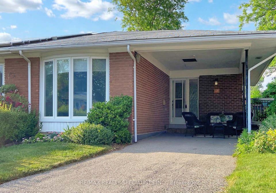1185-saturnia-crescent-w-mississauga-ontario-w12260535