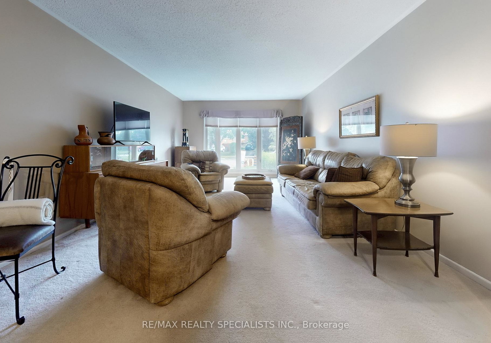 1185-saturnia-crescent-w-mississauga-ontario-w12260535