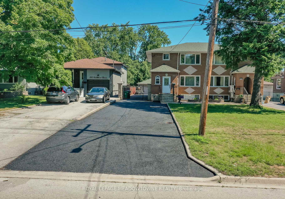 1559-northmount-avenue-mississauga-ontario-w12260679