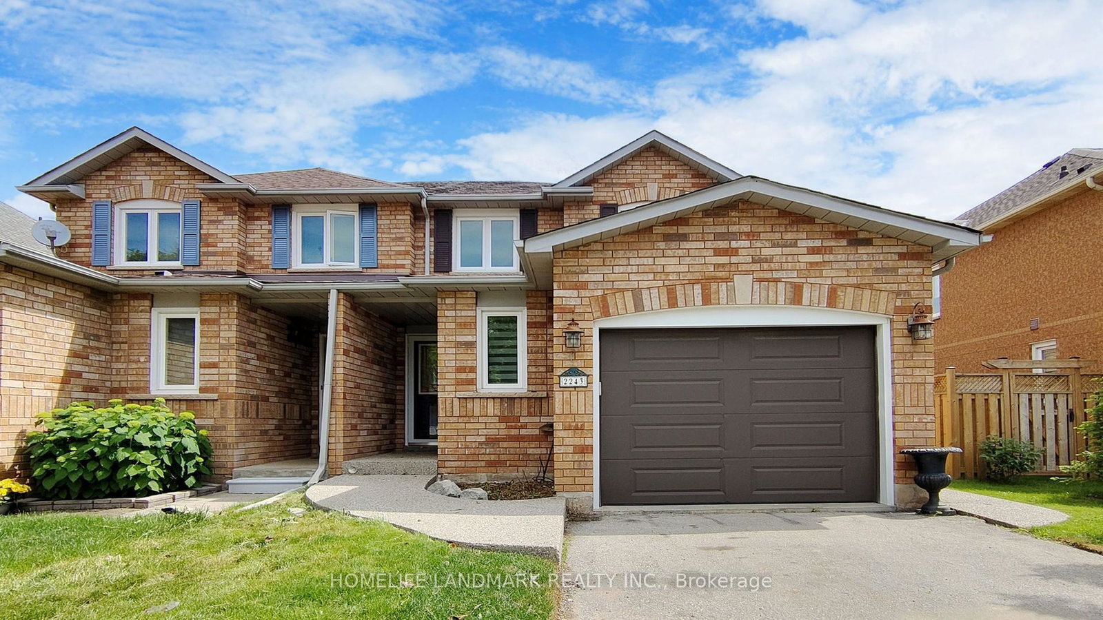 2243-ridge-landing-oakville-ontario-w12260700