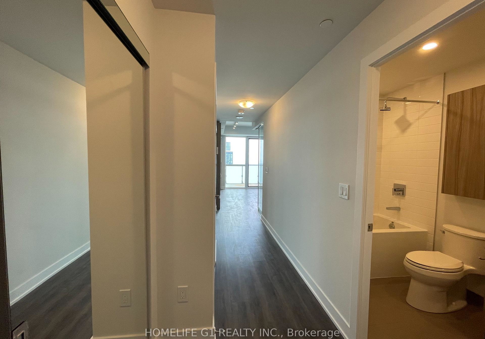 430-square-one-drive-mississauga-ontario-w12260877
