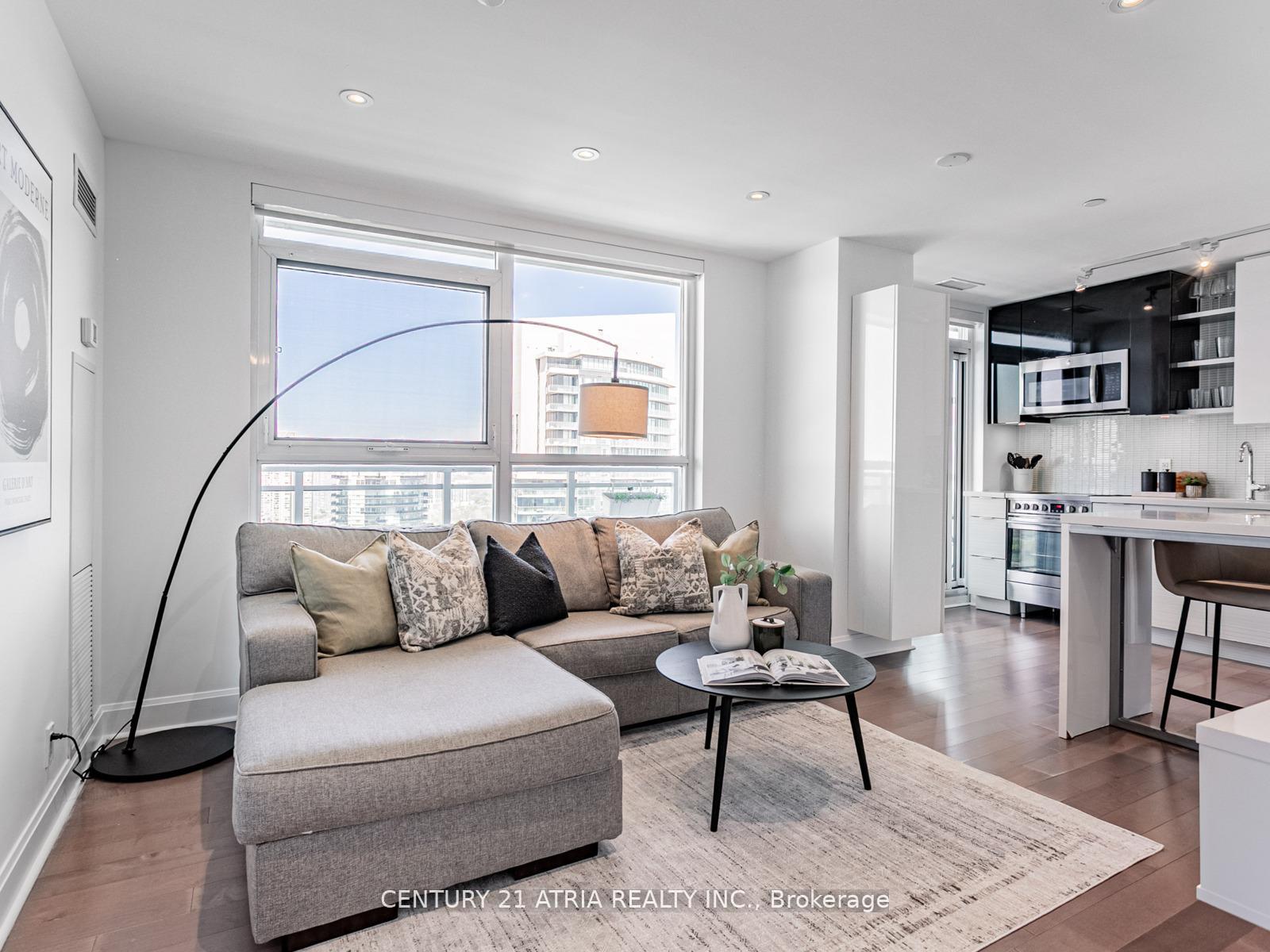 33-shore-breeze-drive-etobicoke-ontario-w12260958
