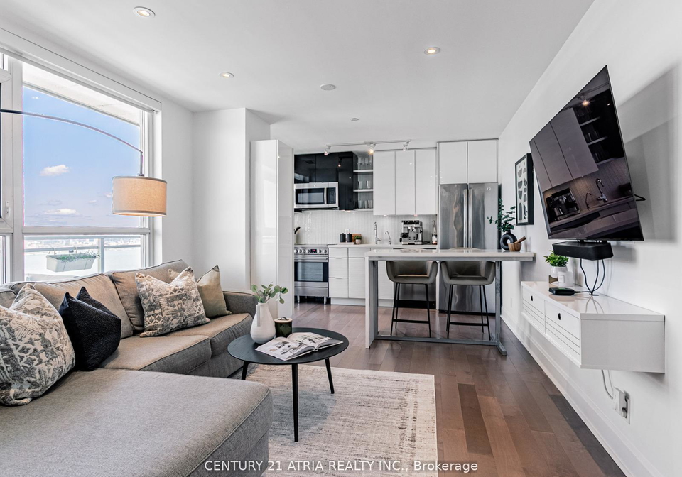 33-shore-breeze-drive-etobicoke-ontario-w12260958