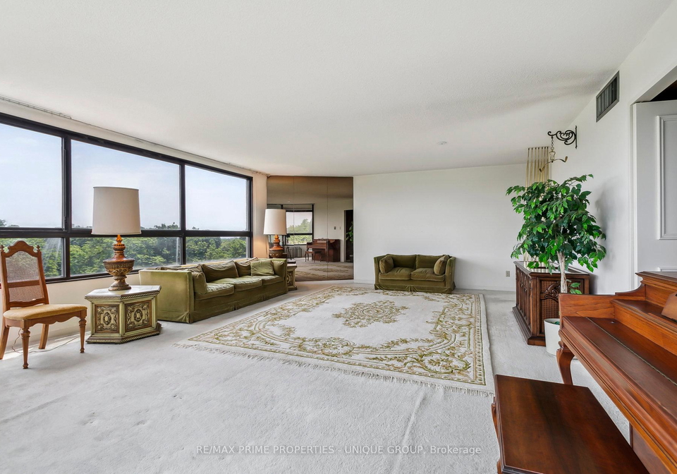 1300-bloor-street-mississauga-ontario-w12261009