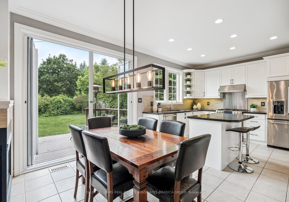 2217-mariposa-road-oakville-ontario-w12261021