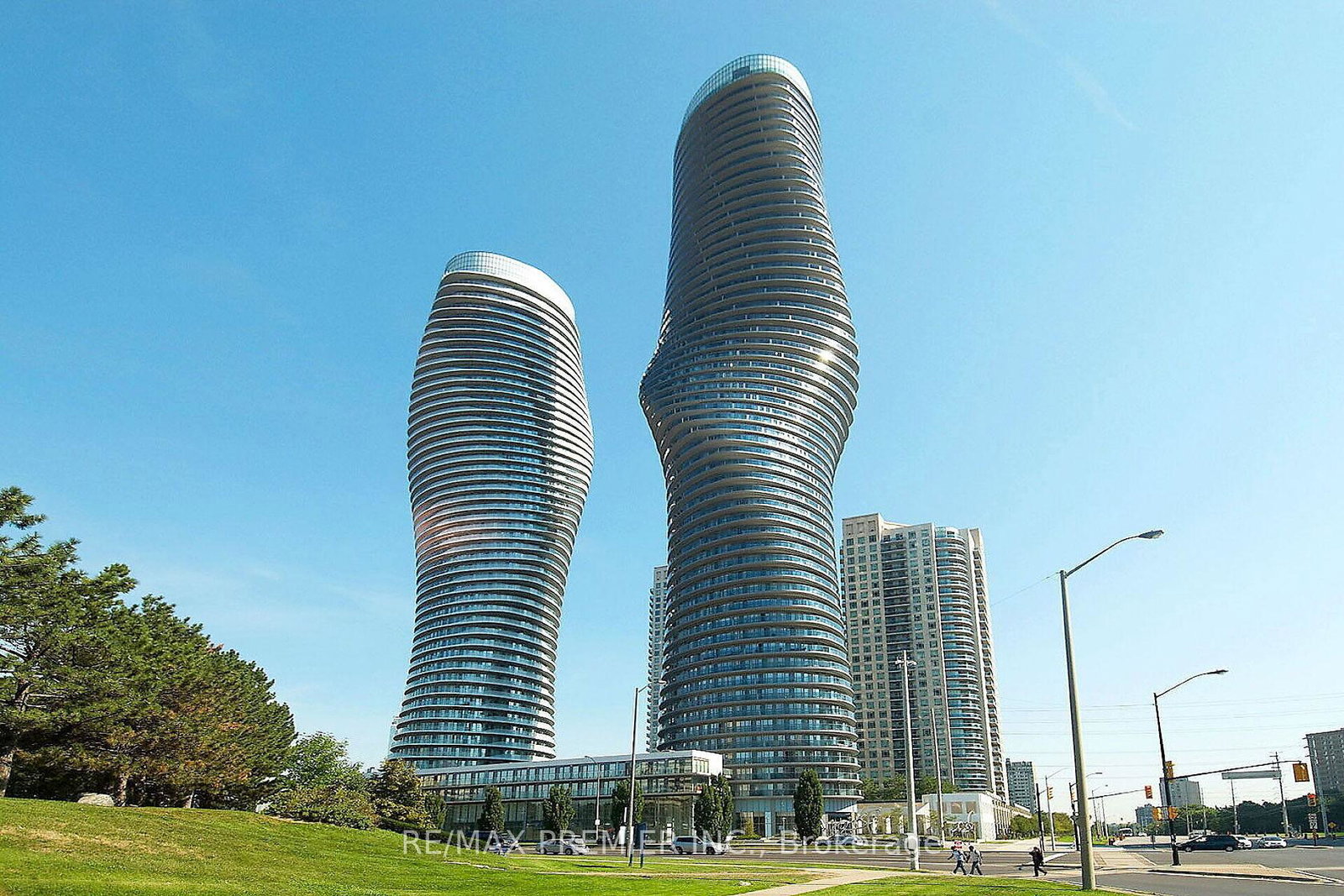 50-absolute-avenue-mississauga-ontario-w12261174