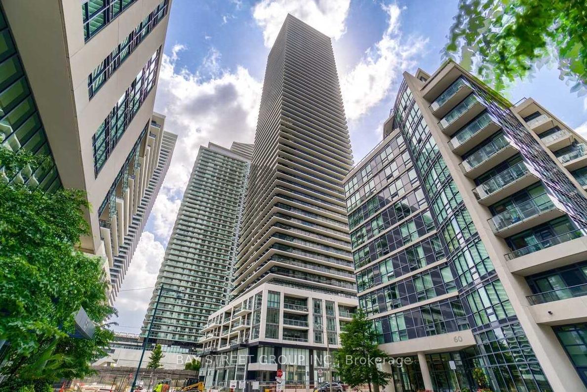 70-annie-craig-drive-etobicoke-ontario-w12261653