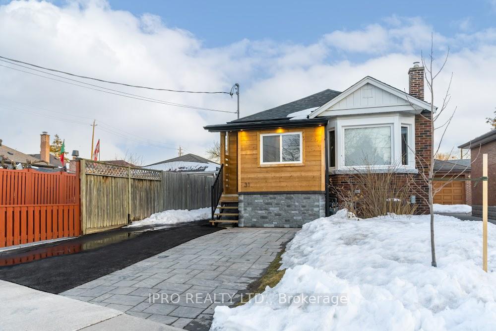 31-rotherham-avenue-toronto-ontario-w12261736