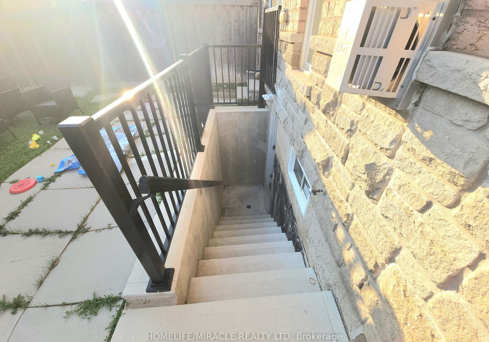 737-megson-terrace-milton-ontario-w12261900