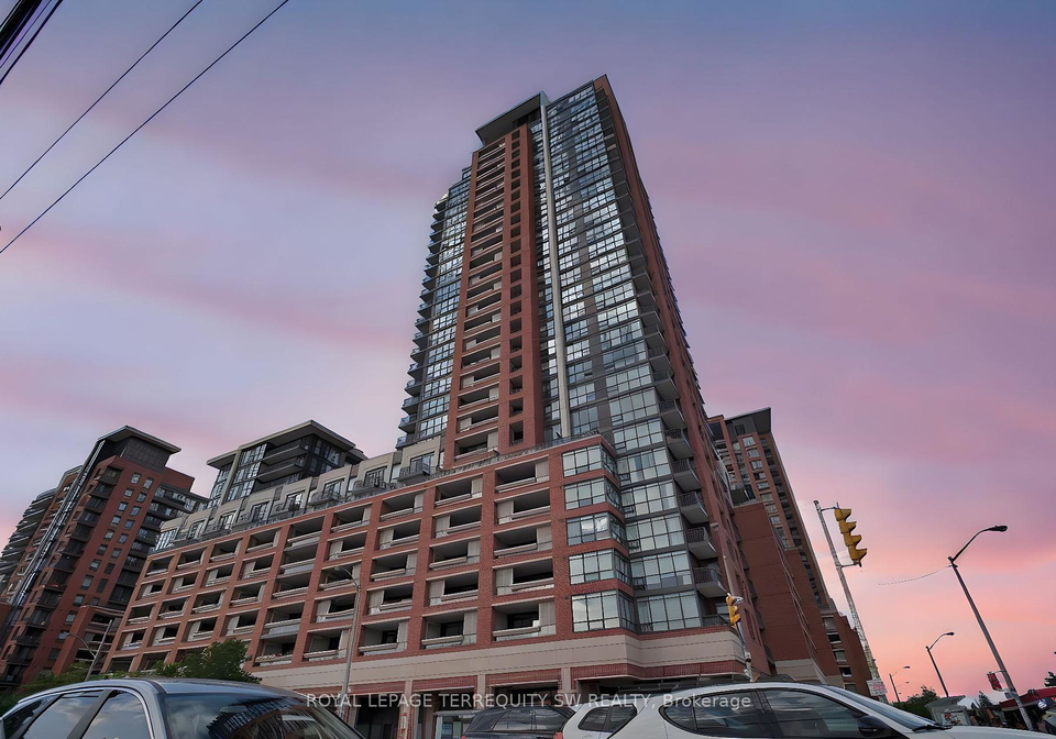 830-lawrence-avenue-w-north-york-ontario-w12262024