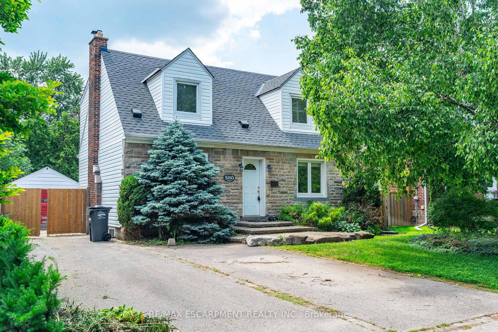 580-emerald-street-burlington-ontario-w12262027