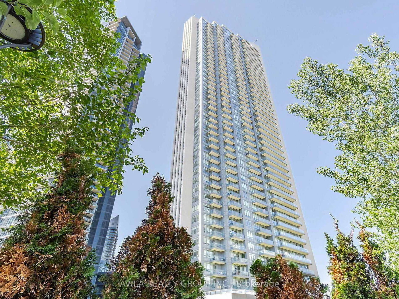 36-park-lawn-road-etobicoke-ontario-w12262177