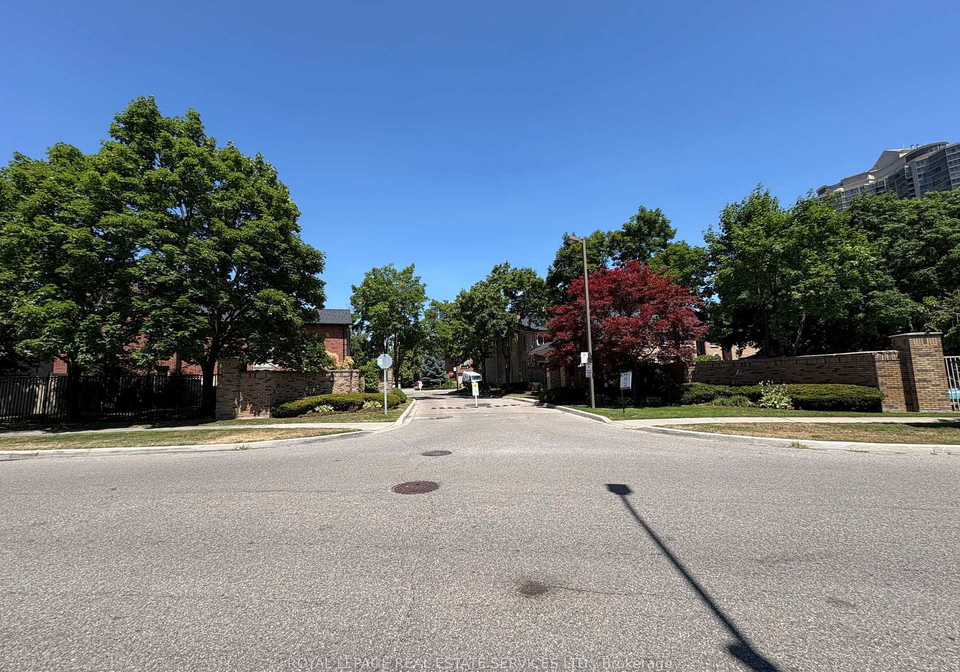 4635-regents-terrace-mississauga-ontario-w12262193