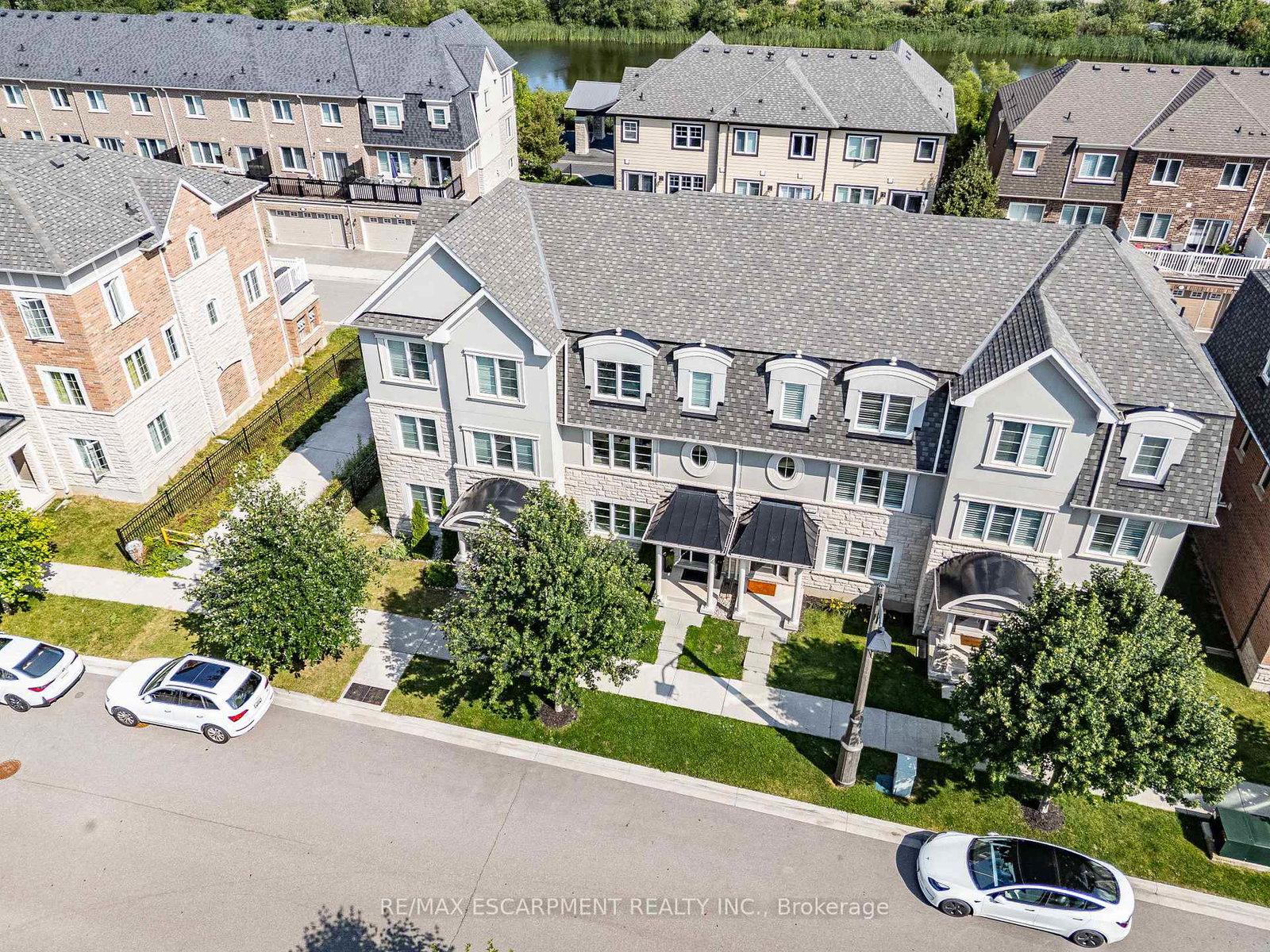 352-timberland-gate-oakville-ontario-w12262506