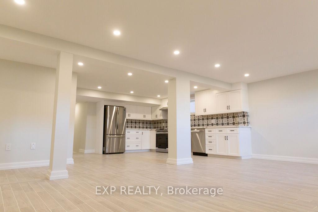 1046-caven-street-mississauga-ontario-w12262898