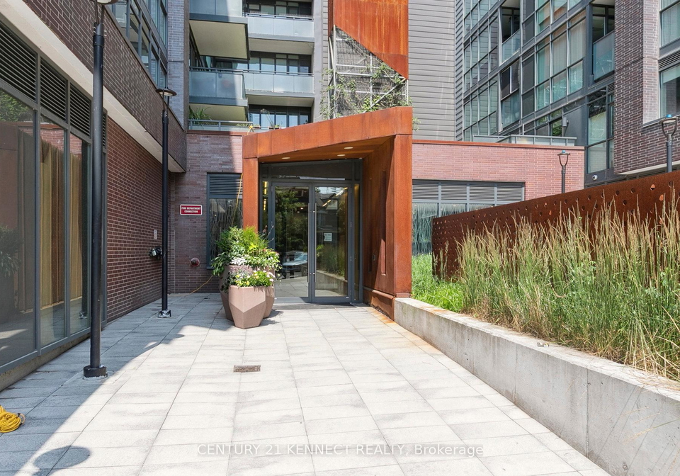 38-howard-park-avenue-toronto-ontario-w12263008
