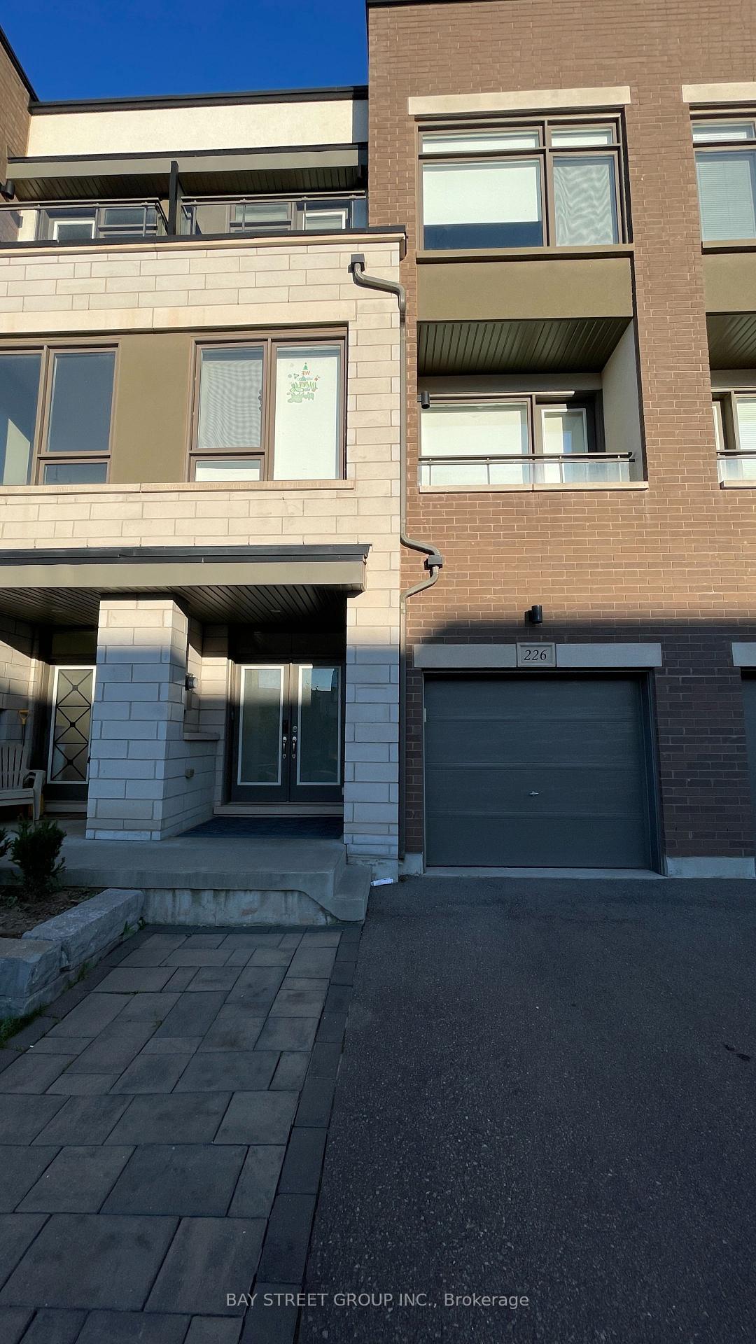 226-wheat-boom-drive-oakville-ontario-w12263051