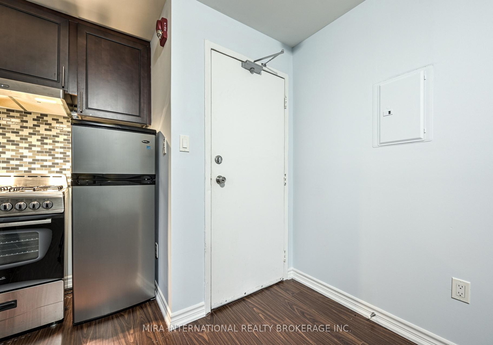 70-melbourne-avenue-toronto-ontario-w12263105