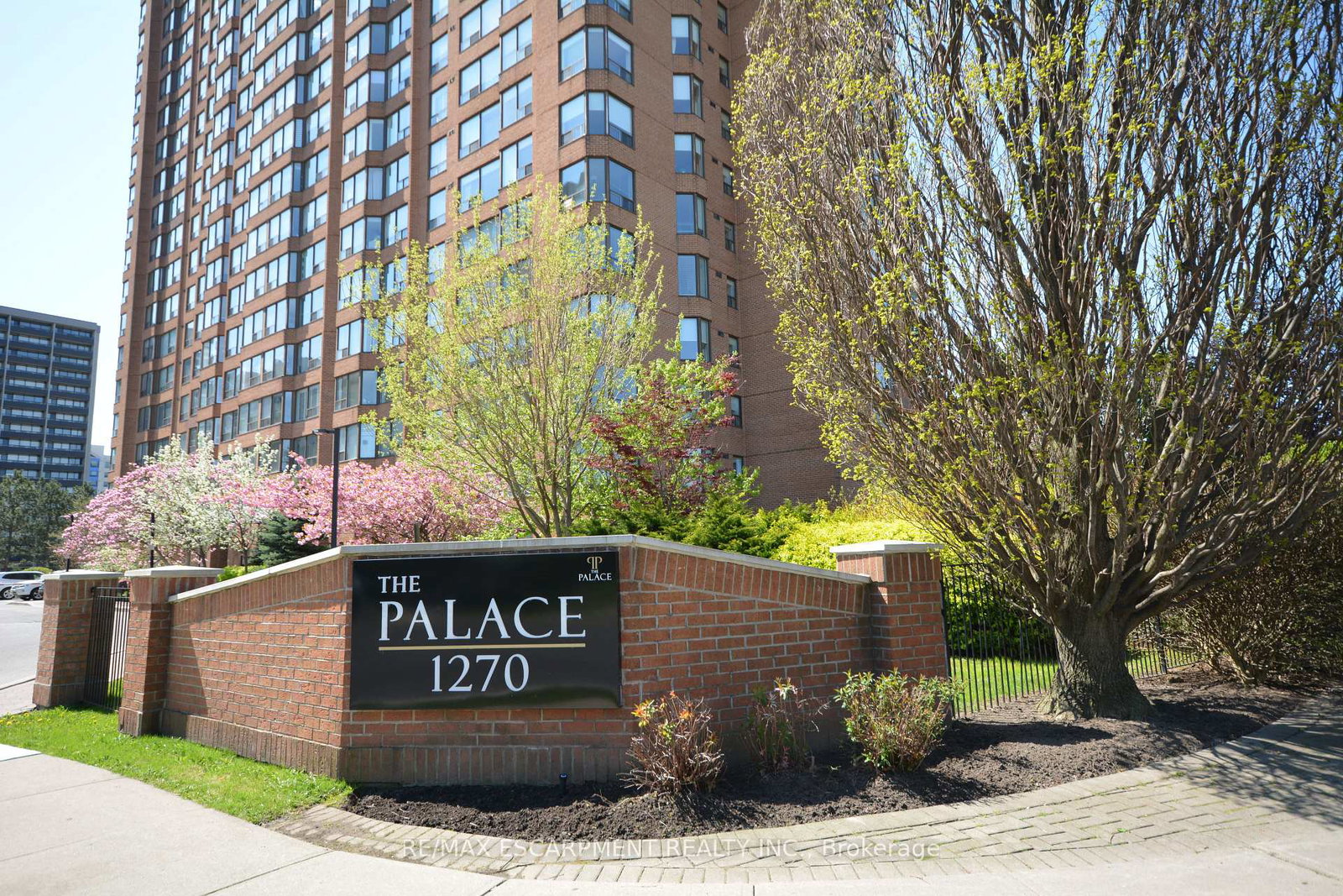 1270-maple-crossing-boulevard-e-burlington-ontario-w12263622