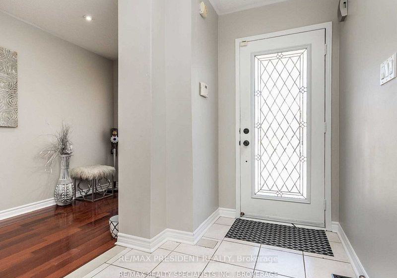 52-four-seasons-circle-brampton-ontario-w12263679