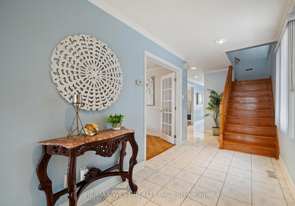 1212-glencairn-avenue-north-york-ontario-w12263684