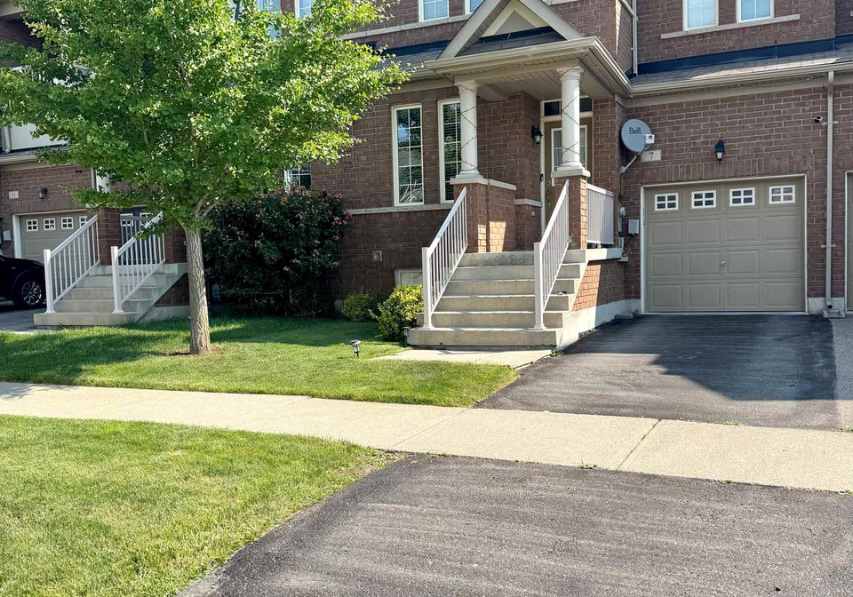 7-kawana-road-brampton-ontario-w12263800