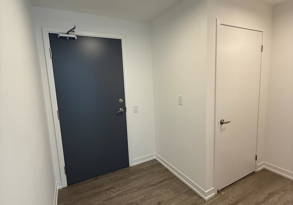 2485-eglinton-avenue-w-mississauga-ontario-w12263852