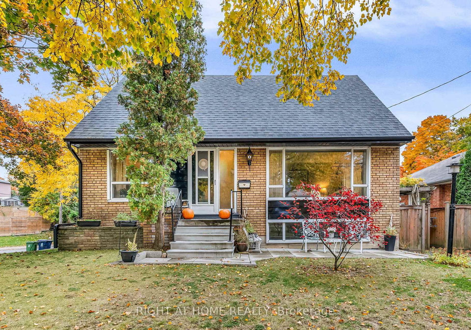 1-ridge-point-crescent-north-york-ontario-w12263919