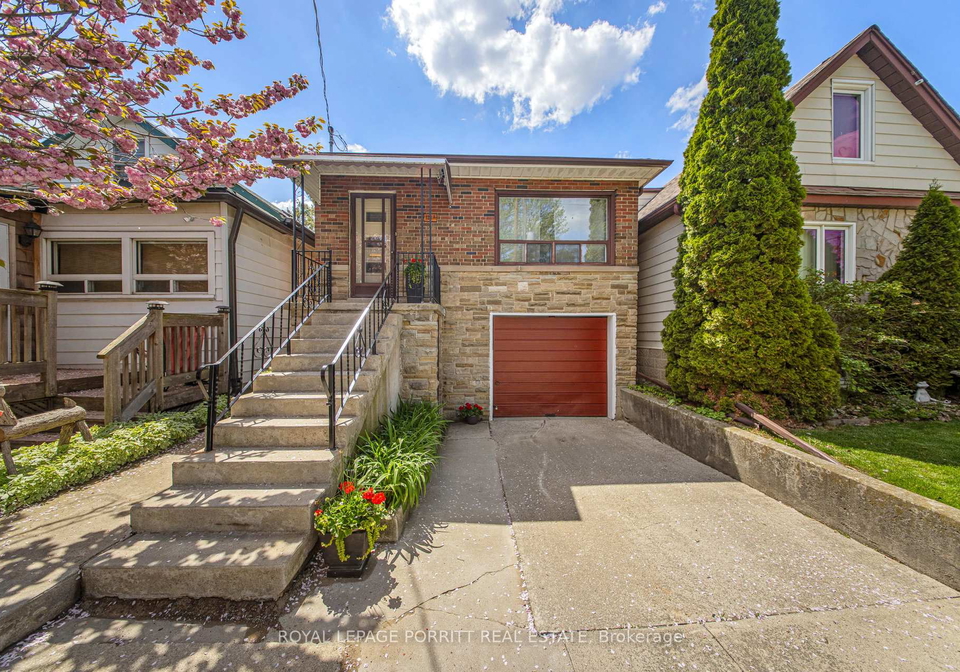 126-a-sixteenth-street-etobicoke-ontario-w12264078