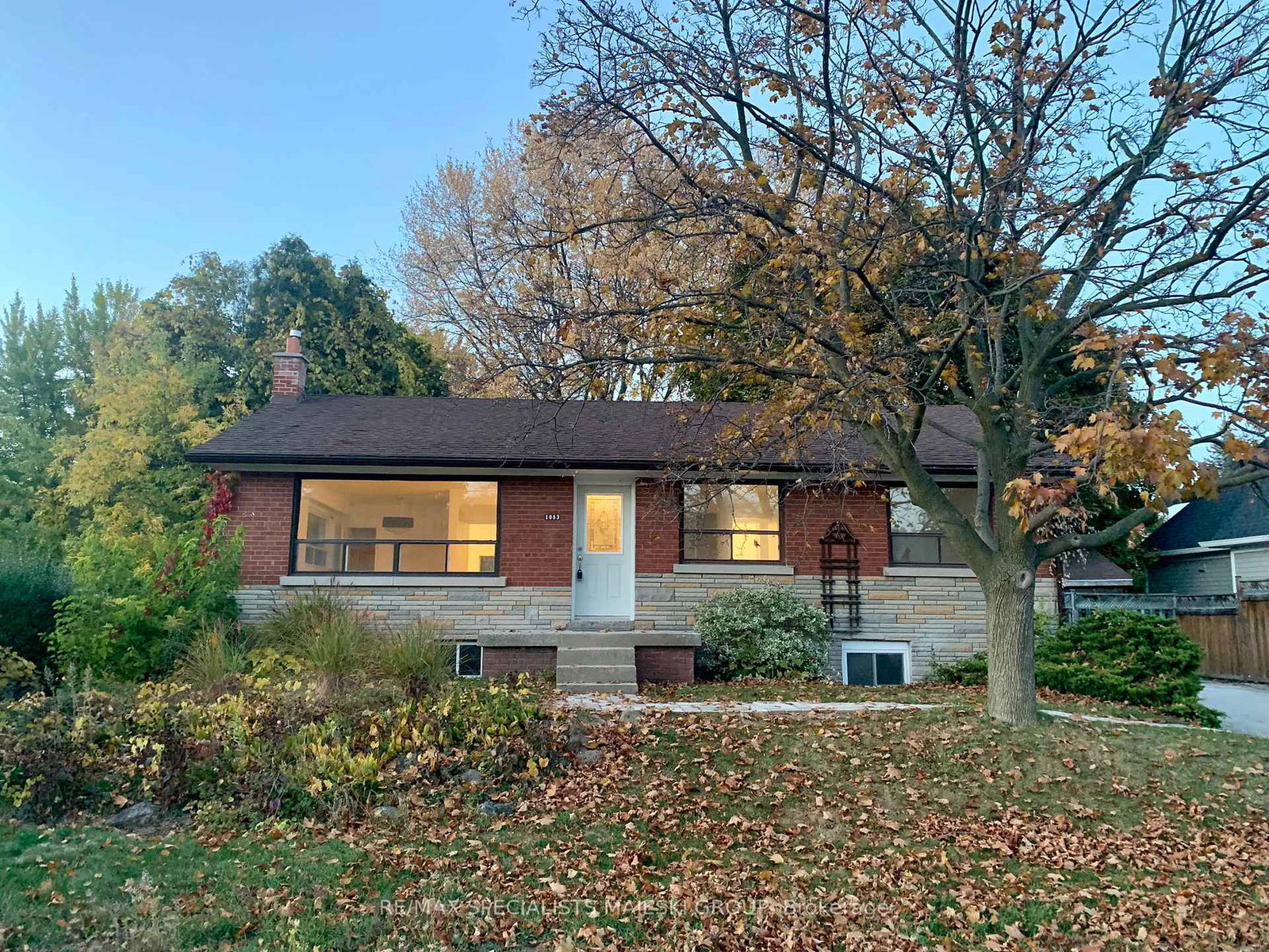 1083-bridge-road-oakville-ontario-w12264477