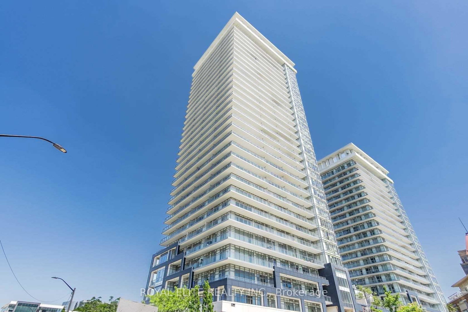 360-square-one-drive-mississauga-ontario-w12264648