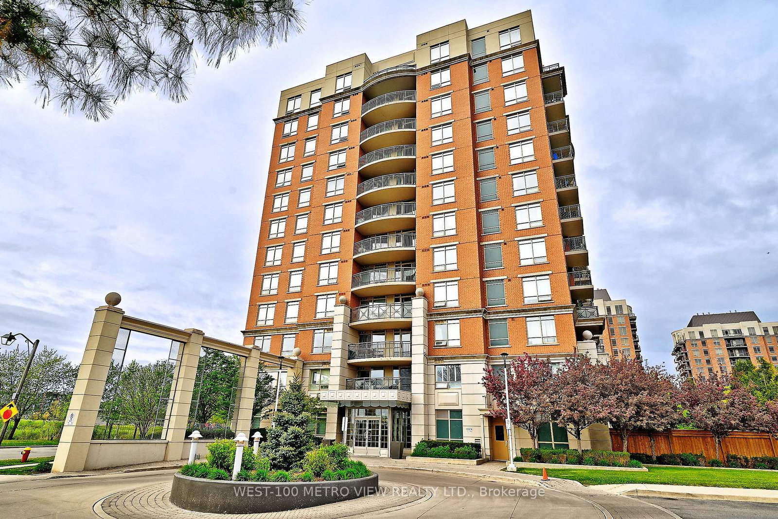 2365-central-park-drive-oakville-ontario-w12264733