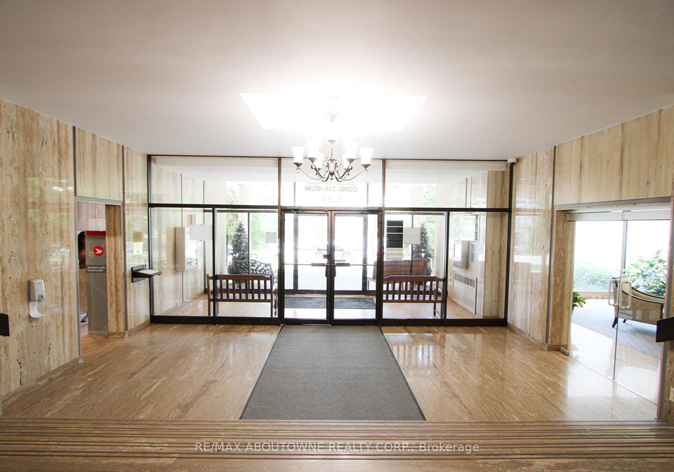 1359-white-oaks-boulevard-oakville-ontario-w12265017