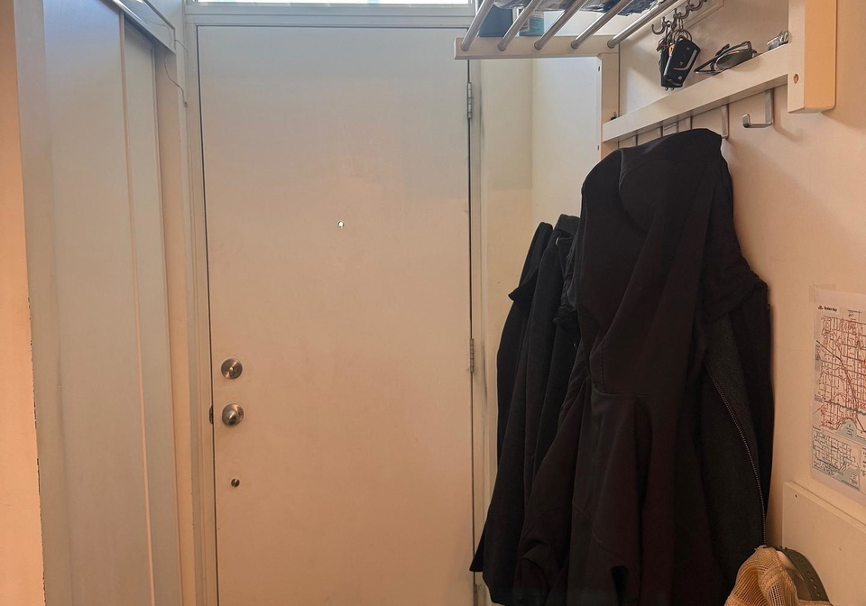 19-applewood-lane-etobicoke-ontario-w12266006
