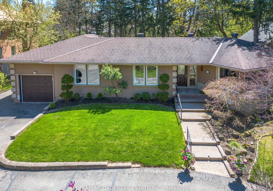 2196-road-mississauga-ontario-w12266044