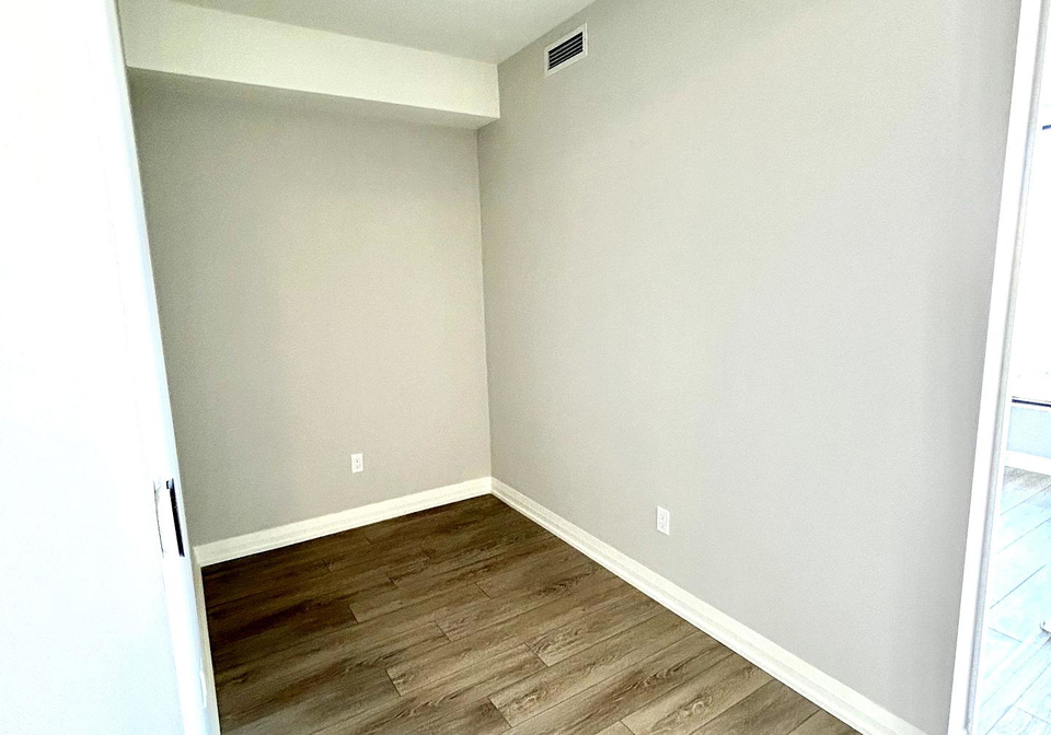 1415-dundas-street-e-oakville-ontario-w12266388
