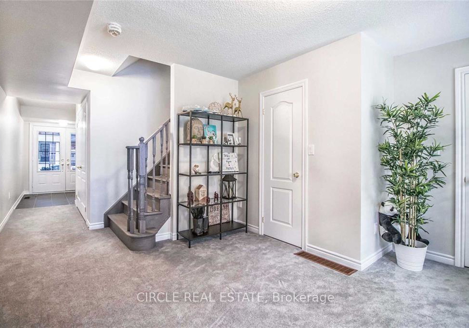 11-hobart-gardens-brampton-ontario-w12266792