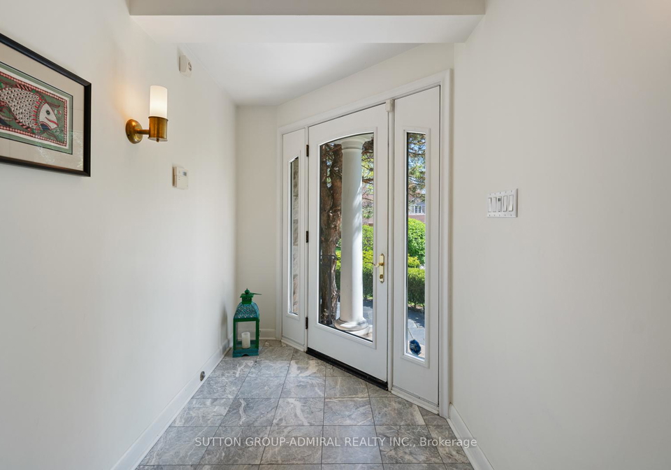 39-pinehurst-crescent-etobicoke-ontario-w12266961
