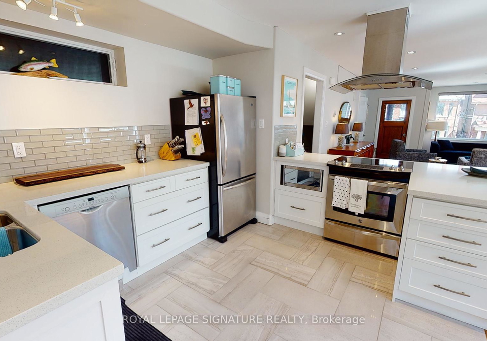 30-triller-avenue-toronto-ontario-w12267338