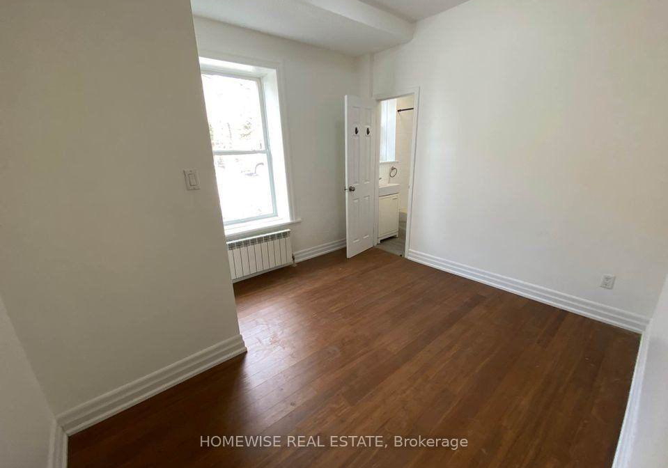 1-triller-avenue-toronto-ontario-w12267360