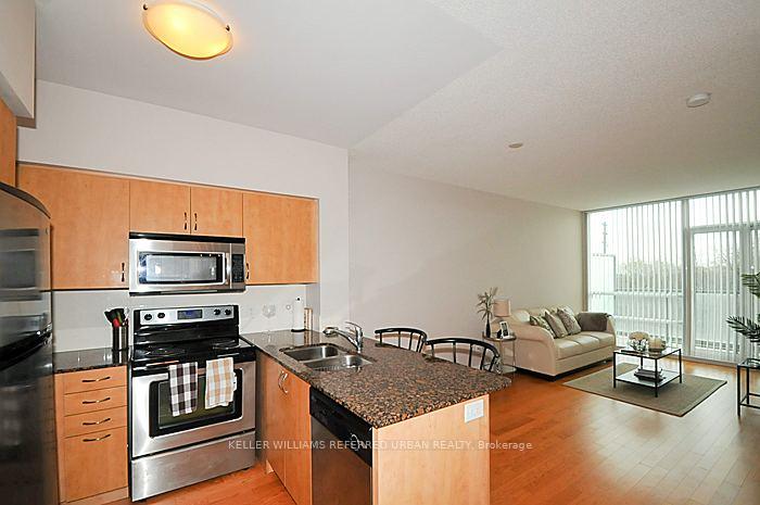 2240-lake-shore-boulevard-etobicoke-ontario-w12267396