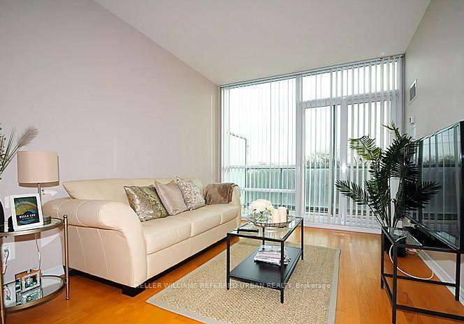 2240-lake-shore-boulevard-etobicoke-ontario-w12267396